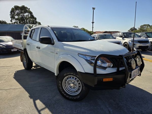 2017 Mitsubishi Triton MQ MY17 GLX Double Cab White 5 Speed Sports Automatic Cab Chassis image