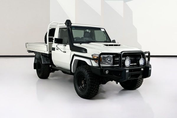 2020 Toyota Landcruiser VDJ79R Workmate image
