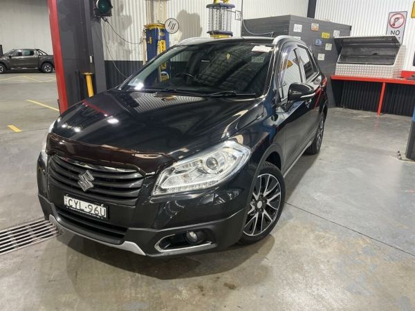 2015 Suzuki S-Cross JY GLX (4x2) Black Continuous Variable Wagon image