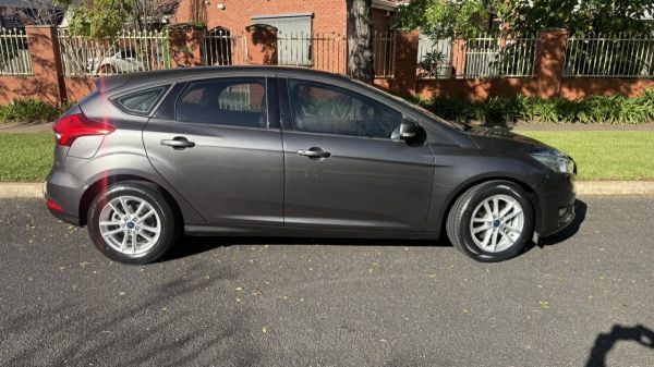 2017 Ford Focus LZ Trend Grey Blue 6 Speed Automatic Hatchback image
