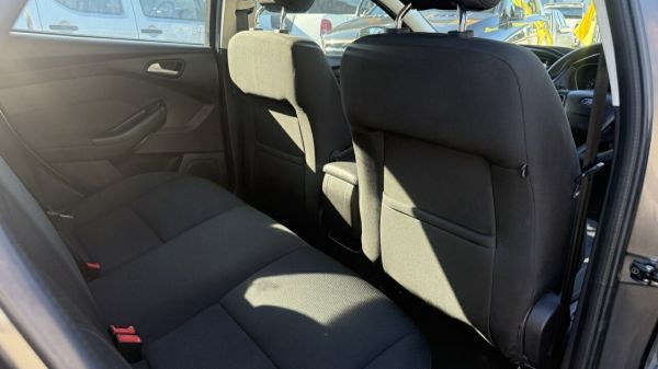 2017 Ford Focus LZ Trend Grey Blue 6 Speed Automatic Hatchback image