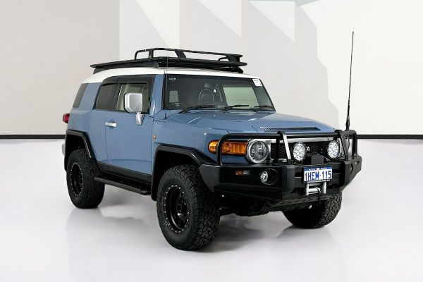 2016 Toyota FJ Cruiser GSJ15R  image