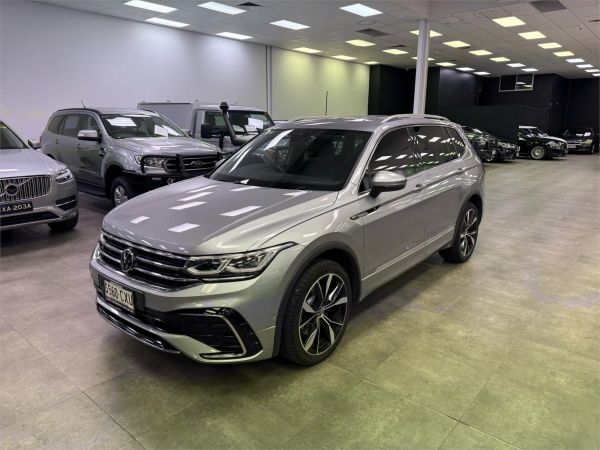 2023 Volkswagen Tiguan Allspace 5N R-Line image