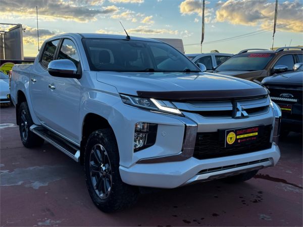 2019 Mitsubishi Triton MR GLS image