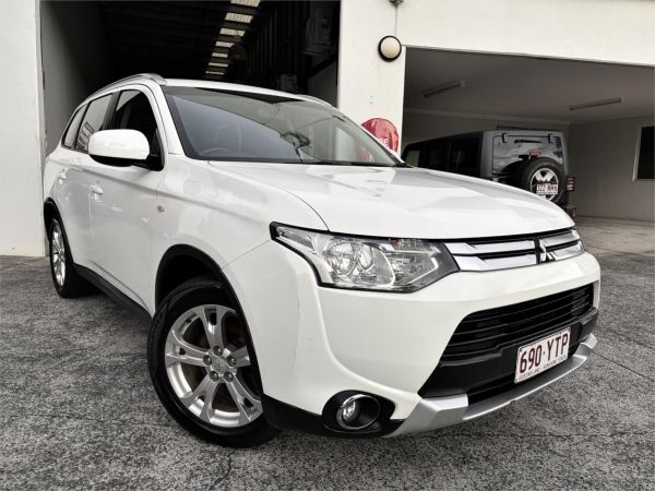 2014 Mitsubishi Outlander ZJ ES image