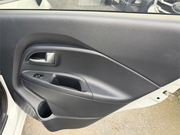 2016 KIA RIO 5D HATCHBACK UB MY16 S image