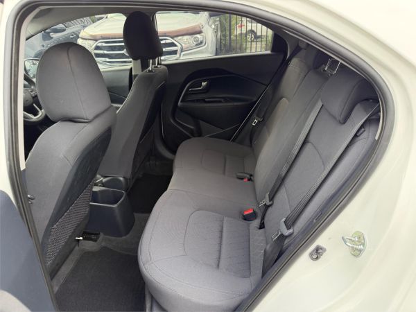 2016 KIA RIO 5D HATCHBACK UB MY16 S image