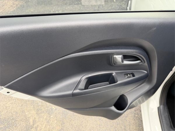 2016 KIA RIO 5D HATCHBACK UB MY16 S image