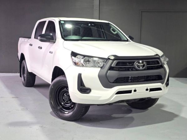 2021 TOYOTA HILUX WORKMATE (4x4) GUN125R image