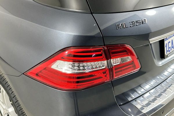 2013 Mercedes-Benz ML 350CDI BLUETEC (4x4) 166 image