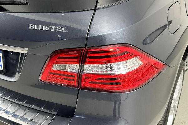 2013 Mercedes-Benz ML 350CDI BLUETEC (4x4) 166 image