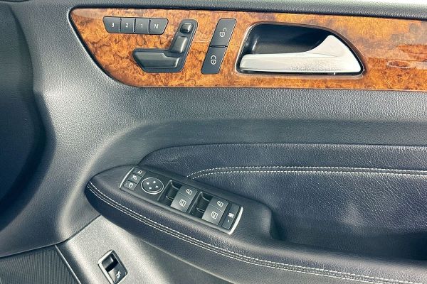 2013 Mercedes-Benz ML 350CDI BLUETEC (4x4) 166 image