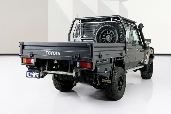 2023 Toyota Landcruiser VDJL79R GXL image