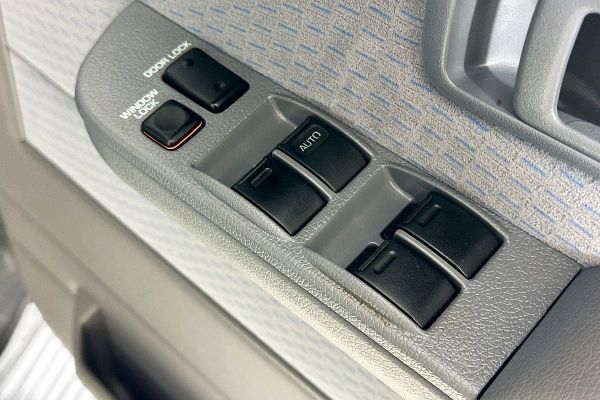 2023 Toyota Landcruiser VDJL79R GXL image