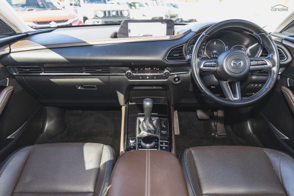 2021 Mazda CX-30 G25 Touring image