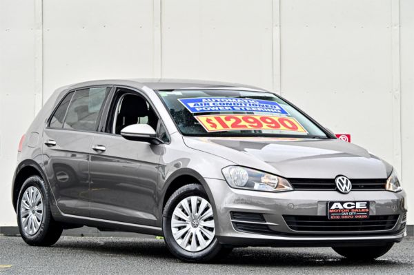 2014 Volkswagen Golf MK VII 90TSI image