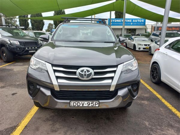 2015 Toyota Fortuner GUN156R GX image