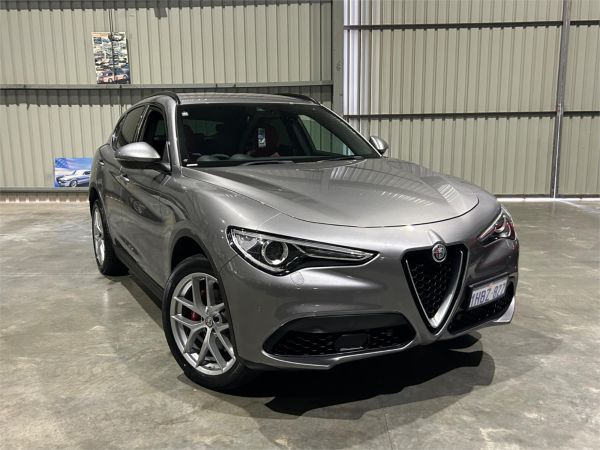 2020 Alfa Romeo Stelvio  Ti image