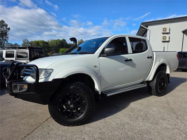 2014 Mitsubishi Triton Utility MN MY15 GLX image