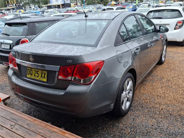 2011 Holden Cruze Sedan JH Series II MY11 CD image