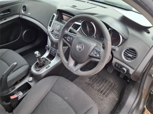 2011 Holden Cruze Sedan JH Series II MY11 CD image