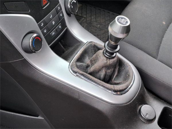 2011 Holden Cruze Sedan JH Series II MY11 CD image