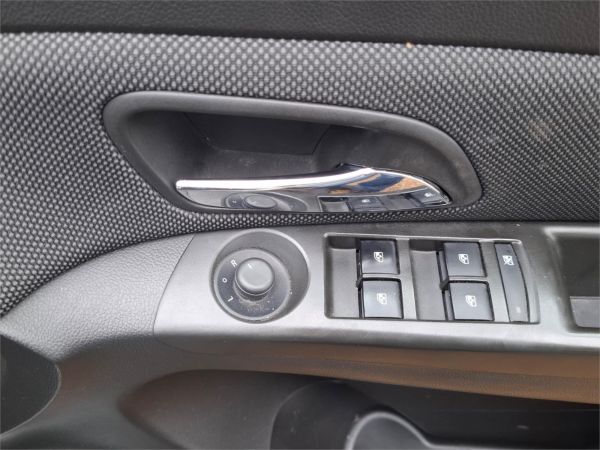 2011 Holden Cruze Sedan JH Series II MY11 CD image