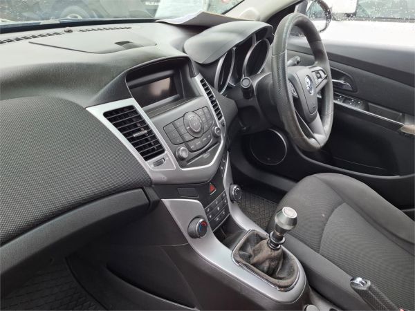 2011 Holden Cruze Sedan JH Series II MY11 CD image