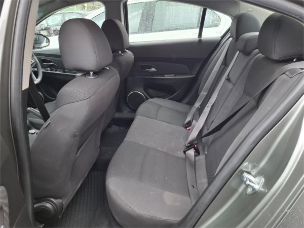 2011 Holden Cruze Sedan JH Series II MY11 CD image