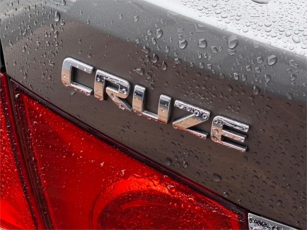 2011 Holden Cruze Sedan JH Series II MY11 CD image