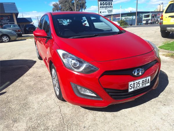 2012 HYUNDAI i30 5D HATCHBACK GD ACTIVE image