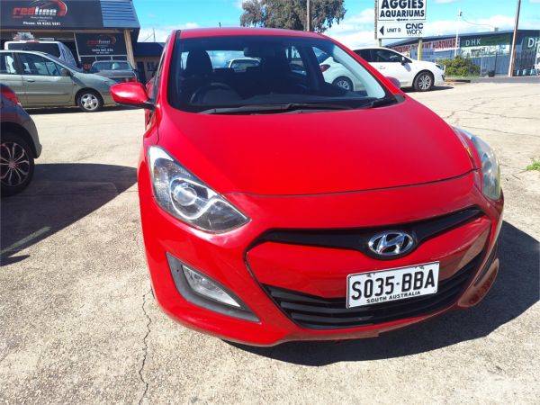 2012 HYUNDAI i30 5D HATCHBACK GD ACTIVE image