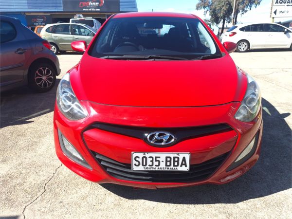 2012 HYUNDAI i30 5D HATCHBACK GD ACTIVE image