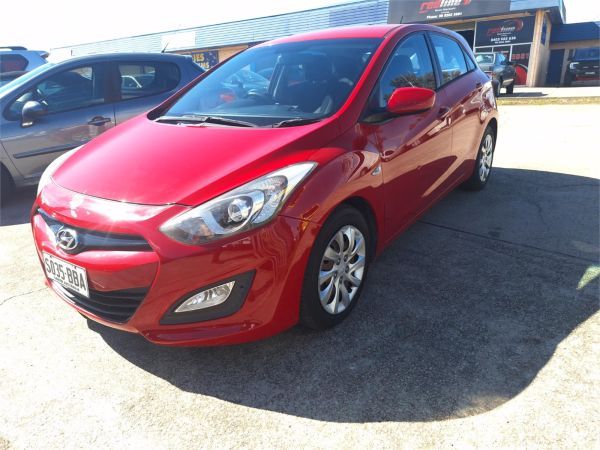 2012 HYUNDAI i30 5D HATCHBACK GD ACTIVE image