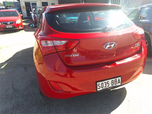 2012 HYUNDAI i30 5D HATCHBACK GD ACTIVE image