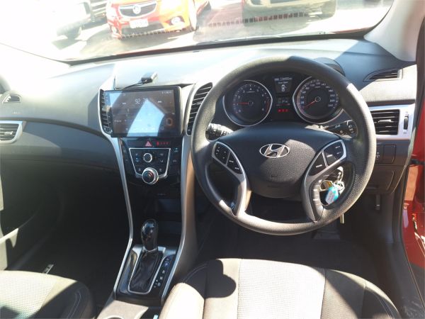 2012 HYUNDAI i30 5D HATCHBACK GD ACTIVE image