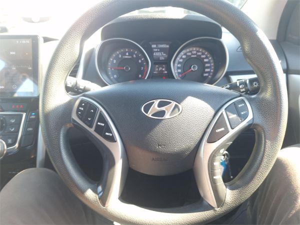 2012 HYUNDAI i30 5D HATCHBACK GD ACTIVE image