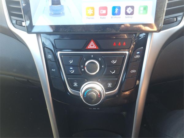 2012 HYUNDAI i30 5D HATCHBACK GD ACTIVE image