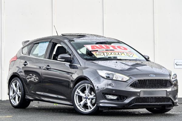 2016 Ford Focus LZ Titanium image