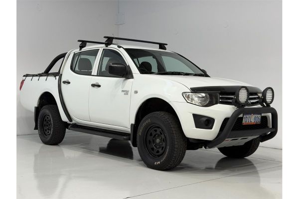 2010 Mitsubishi Triton GLX (4x4) MN MY10 4X4 image