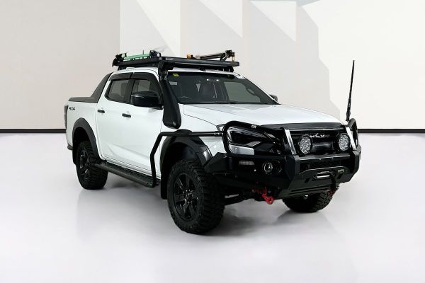 2024 Isuzu D-MAX  X-TERRAIN image