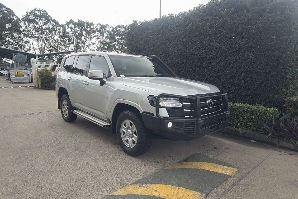 2024 Toyota Landcruiser FJA300R GX image