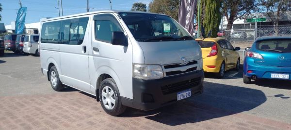 2012 Toyota Hiace Slwb Van Auto image
