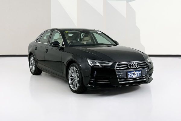2017 Audi A4  Sport image