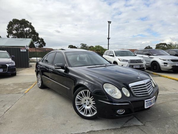 2006 Mercedes-Benz E-Class W211 MY06 E280 Elegance Black 7 Speed Sports Automatic Sedan image