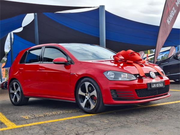 2014 Volkswagen Golf MK VII GTI image