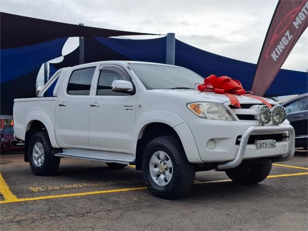2005 Toyota Hilux GGN25R SR5 image