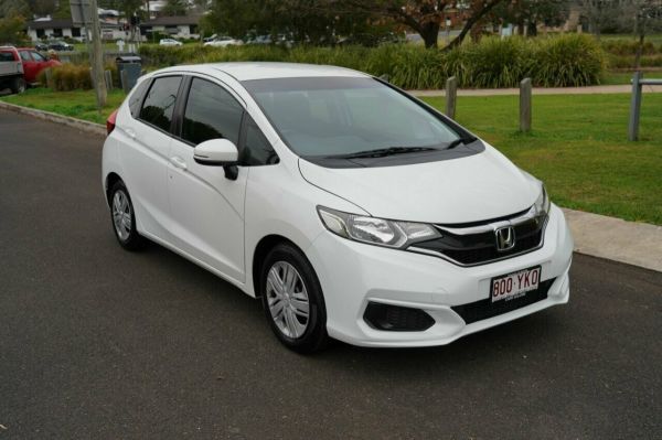 2018 Honda Jazz GK MY19 VTi White Continuous Variable Hatchback image