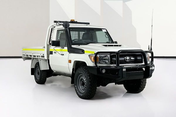 2023 Toyota Landcruiser VDJL79R Workmate image