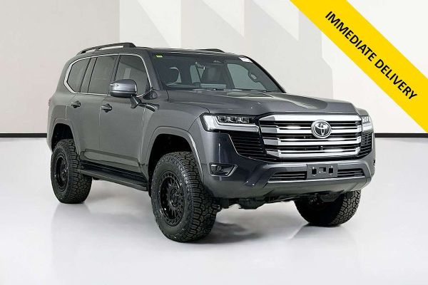 2025 Toyota Landcruiser FJA300R VX image